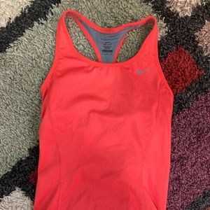 Women’s Nike medium workout tank